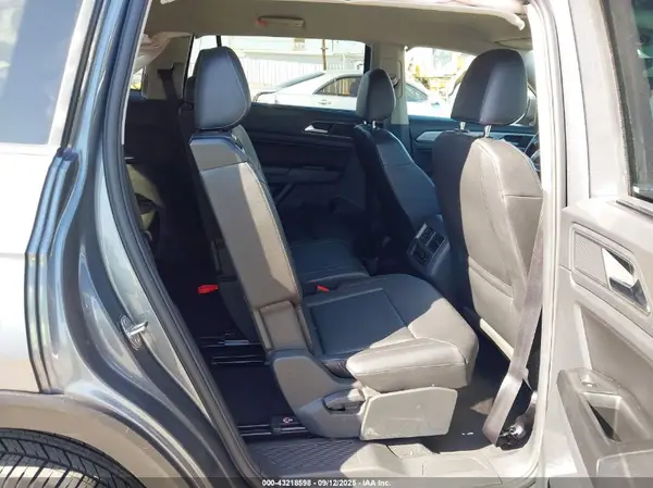 1V2CR2CA1JC559560 2018 VOLKSWAGEN ATLAS - Image 8