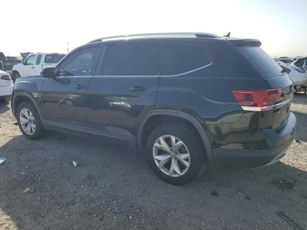 1V2CR2CA1JC560613 2018 VOLKSWAGEN ATLAS - Image 2