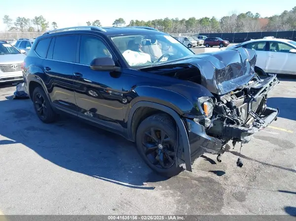 1V2CR2CA1JC569876 2018 VOLKSWAGEN ATLAS - Image 1