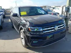 1V2CR2CA1JC582207 2018 VOLKSWAGEN ATLAS