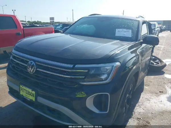 1V2CR2CA1SC504687 2025 VOLKSWAGEN ATLAS - Image 2
