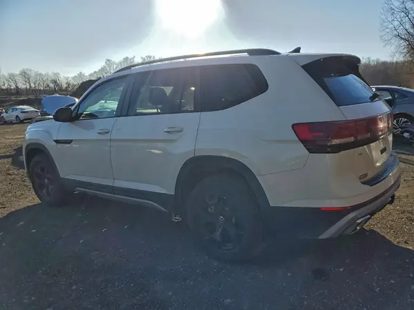 1V2CR2CA1SC553307 2025 VOLKSWAGEN ATLAS - Image 2