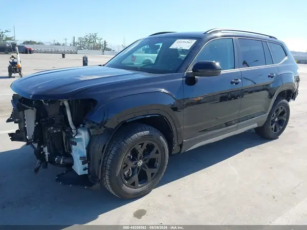 1V2CR2CA1SC557888 2025 VOLKSWAGEN ATLAS - Image 2