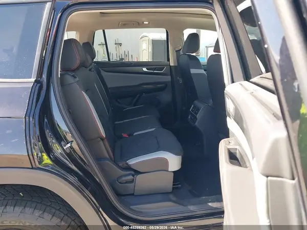 1V2CR2CA1SC557888 2025 VOLKSWAGEN ATLAS - Image 8