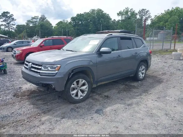 1V2CR2CA2JC505488 2018 VOLKSWAGEN ATLAS - Image 2