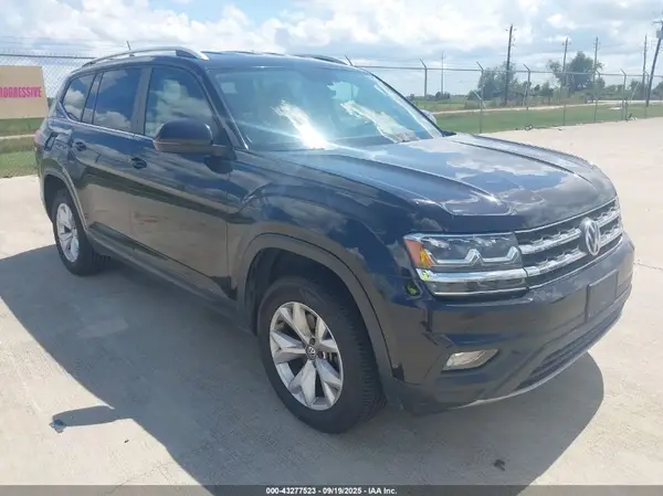 1V2CR2CA2JC567294 2018 VOLKSWAGEN ATLAS - Image 1