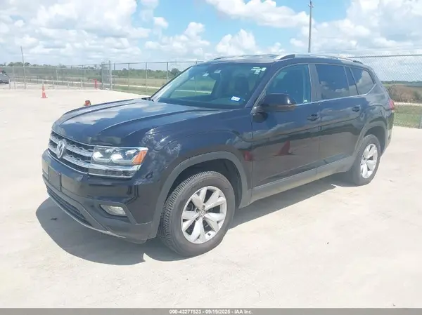 1V2CR2CA2JC567294 2018 VOLKSWAGEN ATLAS - Image 2