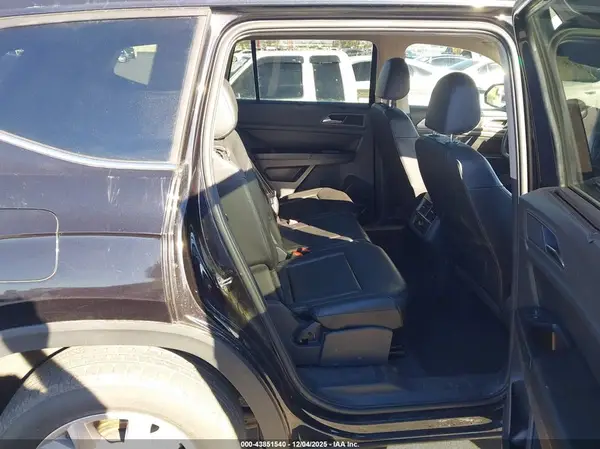 1V2CR2CA2JC572883 2018 VOLKSWAGEN ATLAS - Image 8
