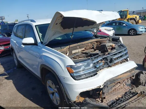 1V2CR2CA2JC579073 2018 VOLKSWAGEN ATLAS - Image 1