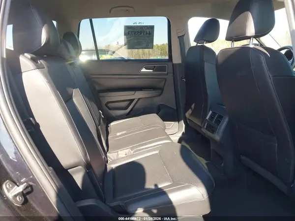 1V2CR2CA2JC581034 2018 VOLKSWAGEN ATLAS - Image 8