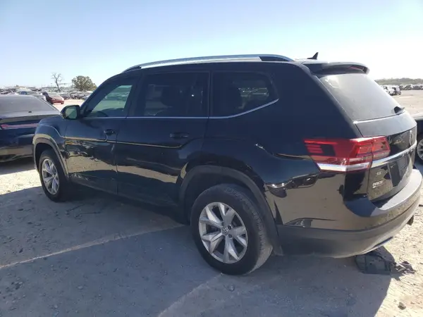 1V2CR2CA2JC586704 2018 VOLKSWAGEN ATLAS - Image 2