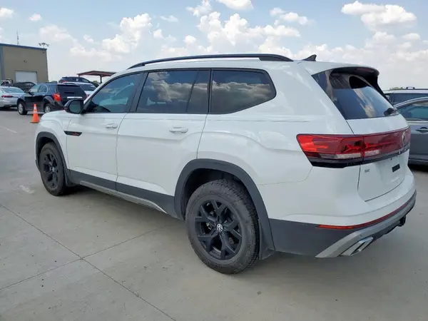 1V2CR2CA2RC542598 2024 VOLKSWAGEN ATLAS - Image 2