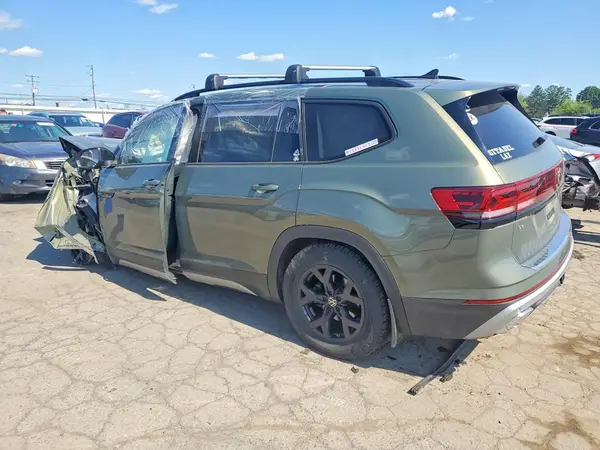 1V2CR2CA2RC546182 2024 VOLKSWAGEN ATLAS - Image 2
