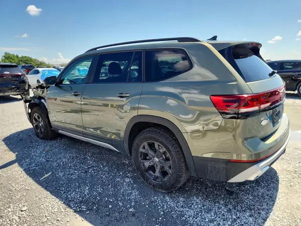 1V2CR2CA2SC506528 2025 VOLKSWAGEN ATLAS - Image 2