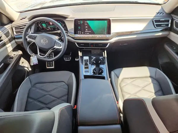 1V2CR2CA2SC506528 2025 VOLKSWAGEN ATLAS - Image 8
