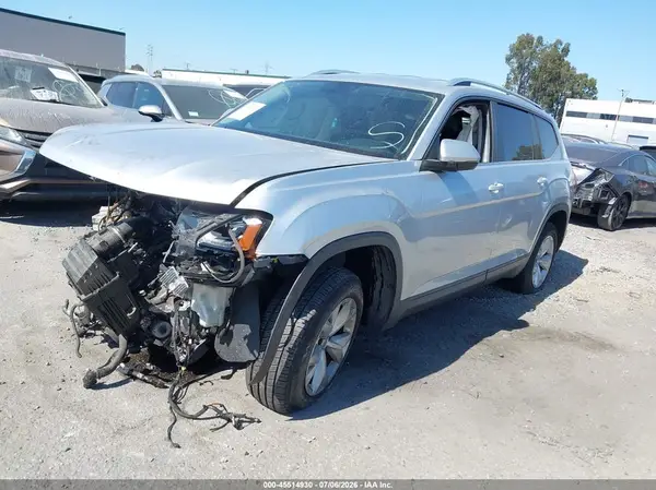 1V2CR2CA3JC505385 2018 VOLKSWAGEN ATLAS - Image 2