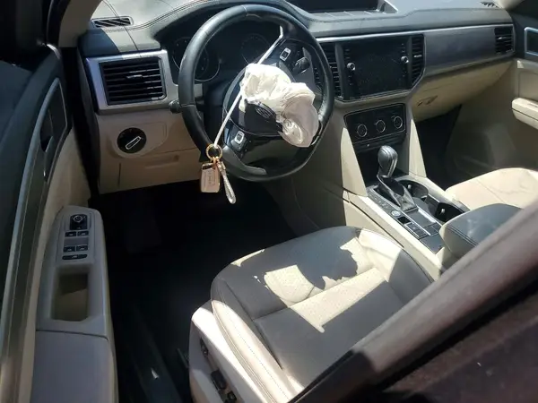 1V2CR2CA3JC543571 2018 VOLKSWAGEN ATLAS - Image 8