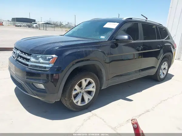 1V2CR2CA3JC565103 2018 VOLKSWAGEN ATLAS - Image 2