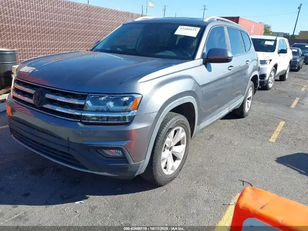 1V2CR2CA3JC594164 2018 VOLKSWAGEN ATLAS - Image 2