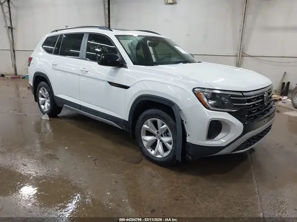 1V2CR2CA3RC574928 2024 VOLKSWAGEN ATLAS - Image 1