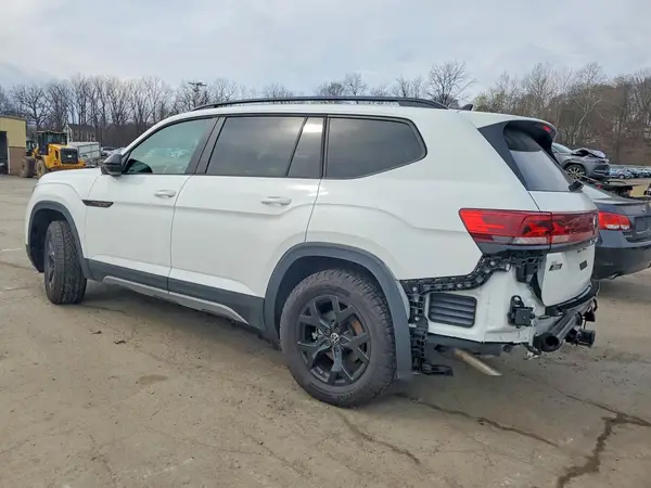 1V2CR2CA3SC522432 2025 VOLKSWAGEN ATLAS - Image 2