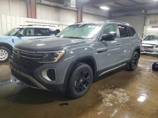 1V2CR2CA3SC570674 2025 VOLKSWAGEN ATLAS - Image 1