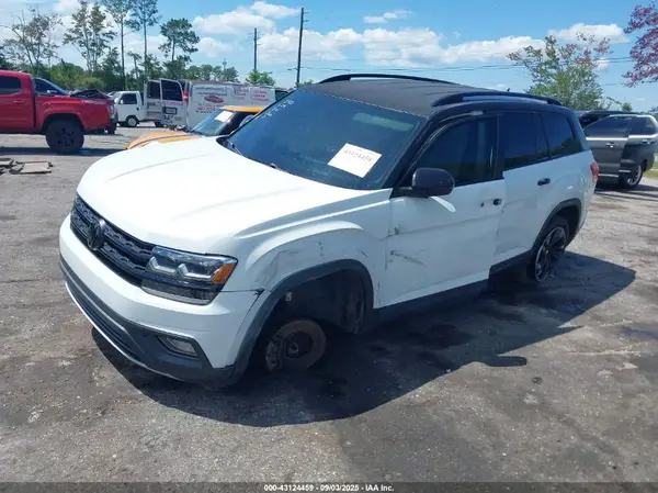 1V2CR2CA4JC506366 2018 VOLKSWAGEN ATLAS - Image 2