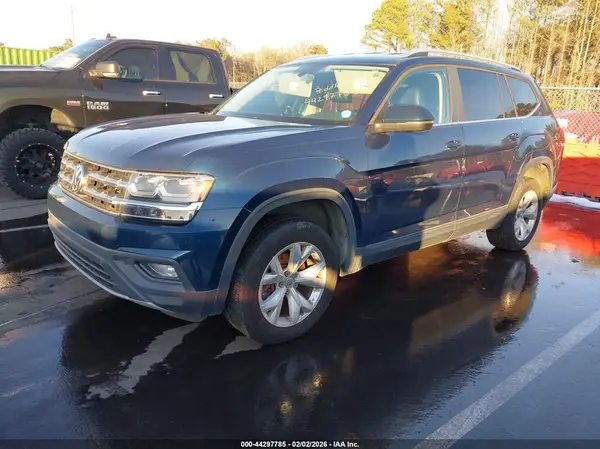 1V2CR2CA4JC511745 2018 VOLKSWAGEN ATLAS - Image 2