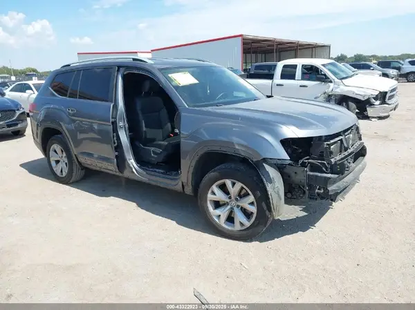 1V2CR2CA4JC543935 2018 VOLKSWAGEN ATLAS - Image 1