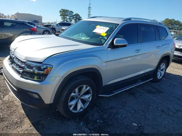 1V2CR2CA4JC552635 2018 VOLKSWAGEN ATLAS - Image 2