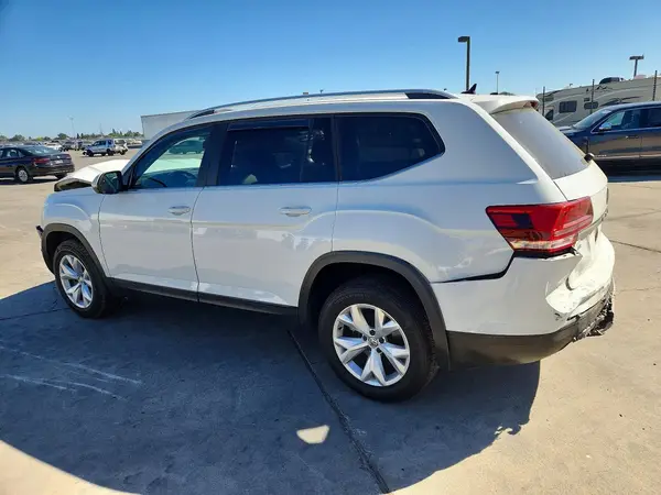 1V2CR2CA4JC563537 2018 VOLKSWAGEN ATLAS - Image 2