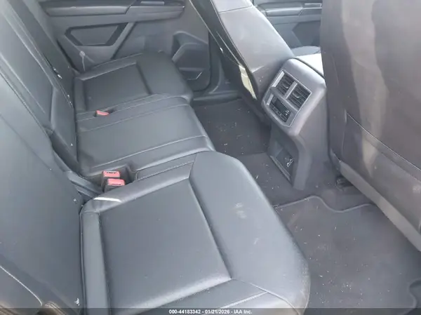 1V2CR2CA4JC569323 2018 VOLKSWAGEN ATLAS - Image 8