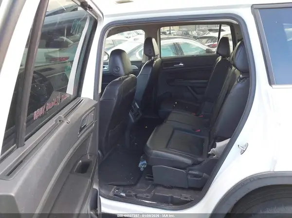 1V2CR2CA4JC571279 2018 VOLKSWAGEN ATLAS - Image 8