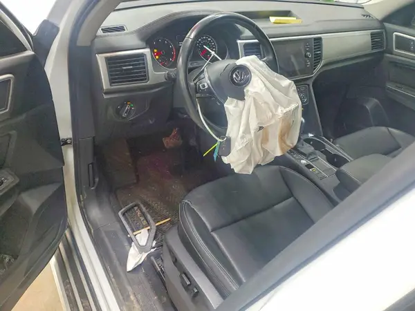 1V2CR2CA4JC581293 2018 VOLKSWAGEN ATLAS - Image 8