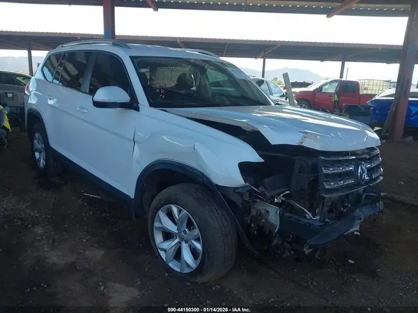 1V2CR2CA4JC594688 2018 VOLKSWAGEN ATLAS - Image 1