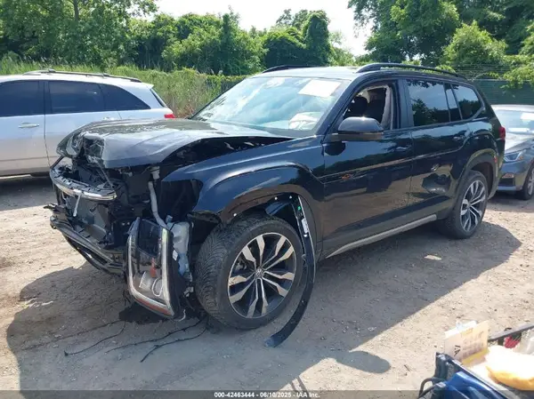 1V2CR2CA4RC579670 2024 VOLKSWAGEN ATLAS - Image 2
