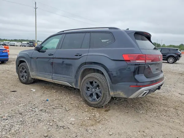 1V2CR2CA4RC586375 2024 VOLKSWAGEN ATLAS - Image 2