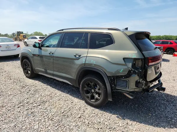 1V2CR2CA4RC603496 2024 VOLKSWAGEN ATLAS - Image 2