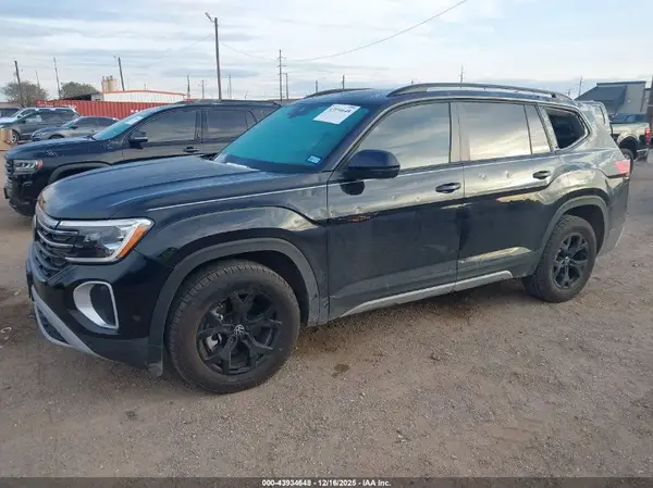 1V2CR2CA4SC534086 2025 VOLKSWAGEN ATLAS - Image 2