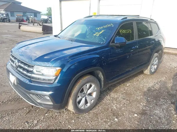 1V2CR2CA5JC564132 2018 VOLKSWAGEN ATLAS - Image 2