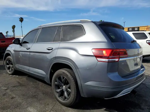 1V2CR2CA5JC567502 2018 VOLKSWAGEN ATLAS - Image 2