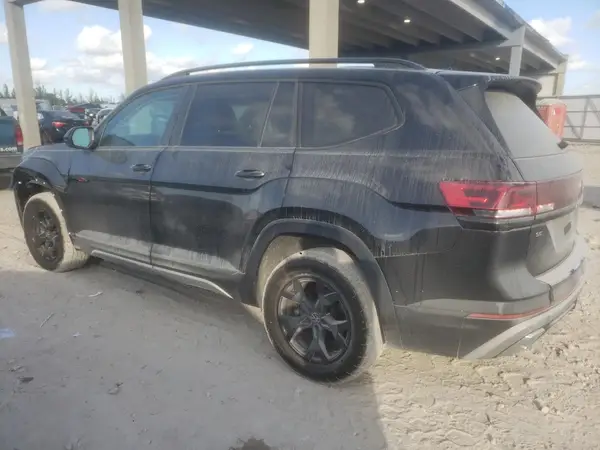 1V2CR2CA5RC548301 2024 VOLKSWAGEN ATLAS - Image 2