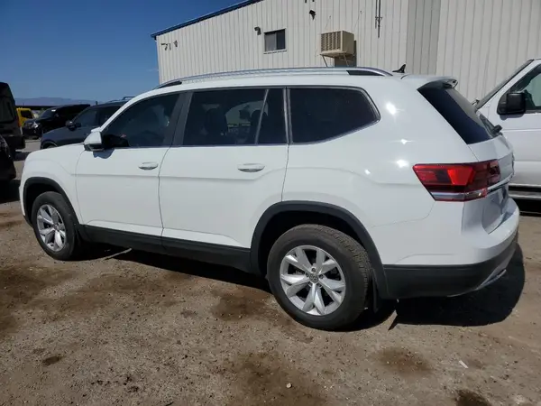 1V2CR2CA6JC575771 2018 VOLKSWAGEN ATLAS - Image 2