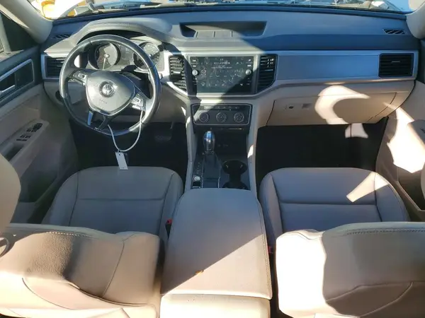 1V2CR2CA6JC586267 2018 VOLKSWAGEN ATLAS - Image 8