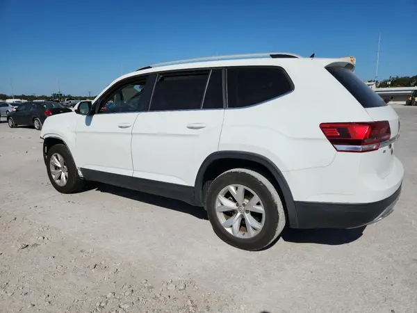1V2CR2CA6JC597267 2018 VOLKSWAGEN ATLAS - Image 2