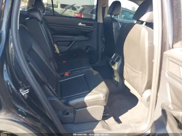 1V2CR2CA7JC511562 2018 VOLKSWAGEN ATLAS - Image 8