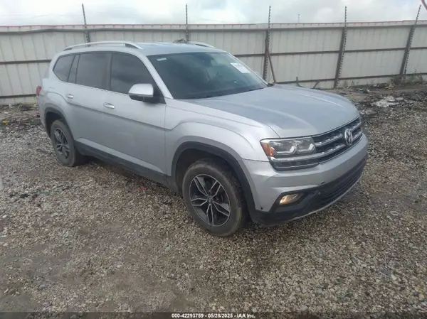 1V2CR2CA7JC558459 2018 VOLKSWAGEN ATLAS - Image 1