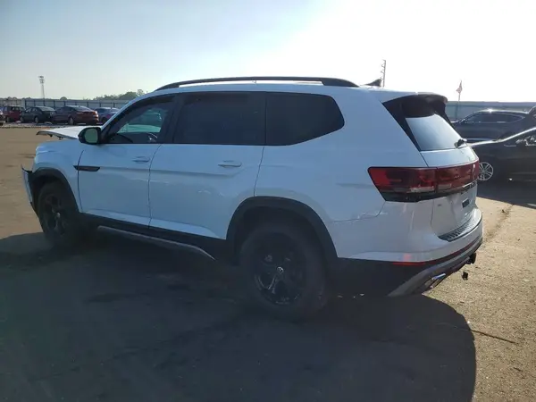 1V2CR2CA7SC568281 2025 VOLKSWAGEN ATLAS - Image 2