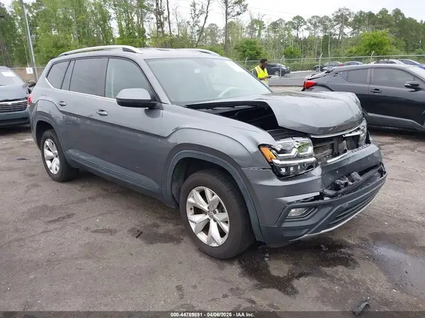 1V2CR2CA8JC534882 2018 VOLKSWAGEN ATLAS - Image 1