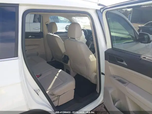 1V2CR2CA8JC545817 2018 VOLKSWAGEN ATLAS - Image 8